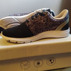 Inkkas Tekkies sz 9